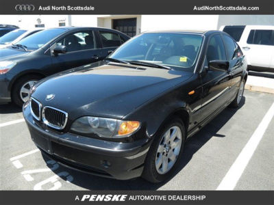 2003 BMW 325  xi