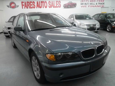 2003 BMW 325  xi