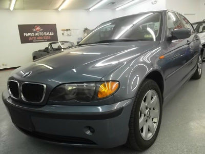 2003 BMW 325  xi