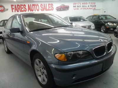 2003 BMW 325  xi