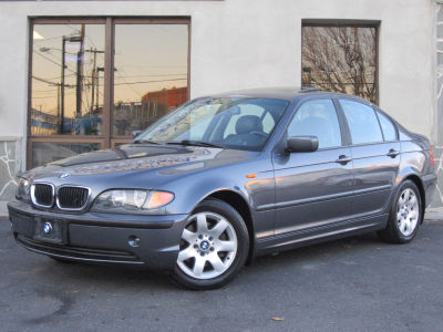 2002 BMW 325 i