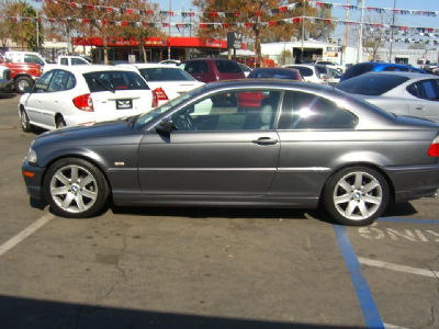 2003 BMW 325  Ci