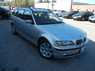 2004 BMW 325 xiT