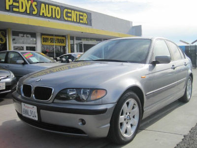 2005 BMW 325 i