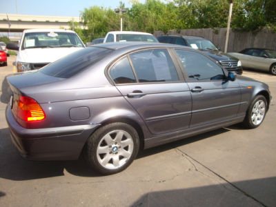 2003 BMW 325 xi