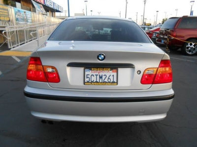 2003 BMW 325 i