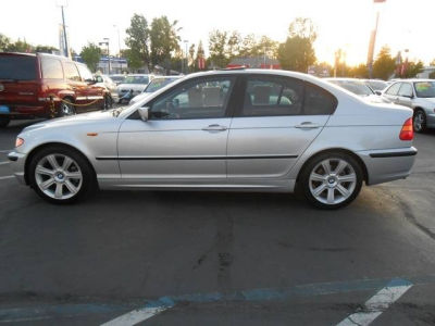 2003 BMW 325 i