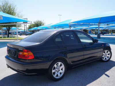 2003 BMW 325 i