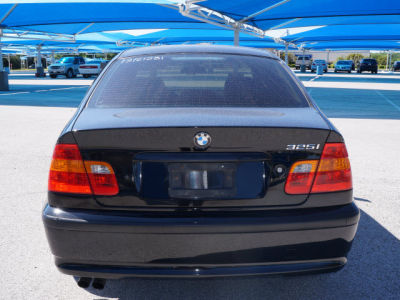 2003 BMW 325 i
