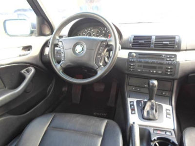 2002 BMW 325 i