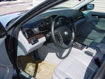 2002 BMW 325 xi