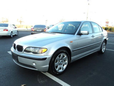 2003 BMW 325  i