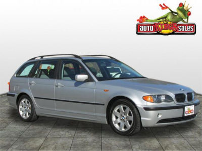 2003 BMW 325  iT