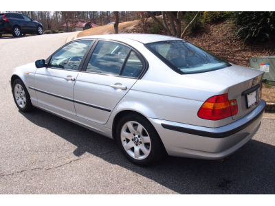 2003 BMW 325 i