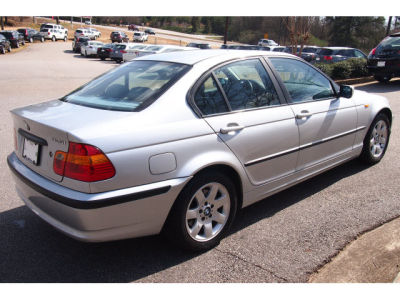 2003 BMW 325 i