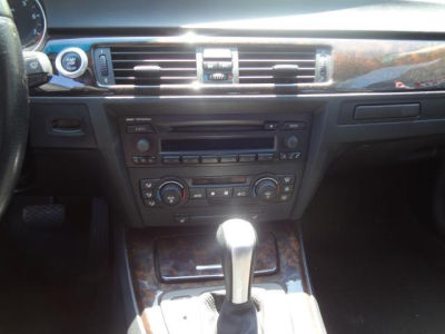 2006 BMW 325  i