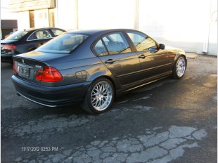2001 BMW 325 i