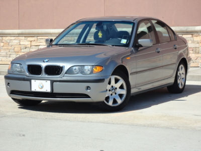 2005 BMW 325  i