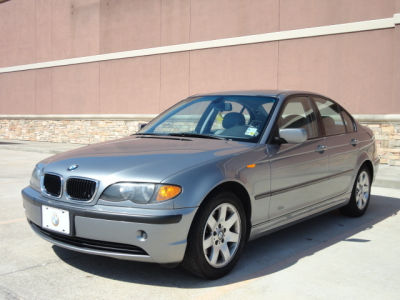 2005 BMW 325 i