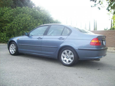 2002 BMW 325 i