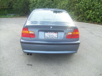 2002 BMW 325 i