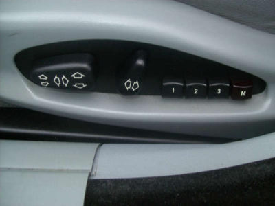 2002 BMW 325 i