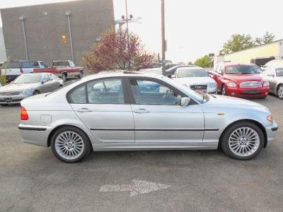 2003 BMW 325 xi