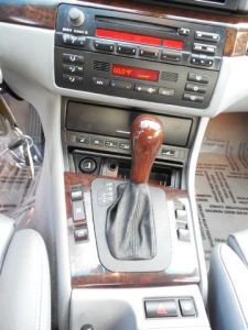 2003 BMW 325 xi