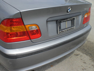2005 BMW 325 i