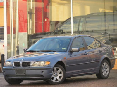2005 BMW 325  xi