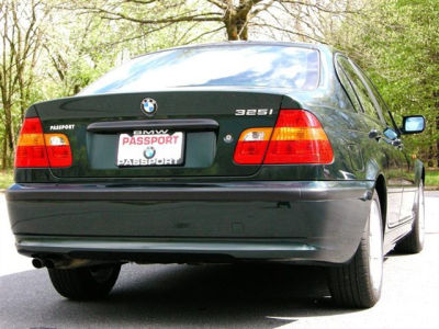2002 BMW 325  i