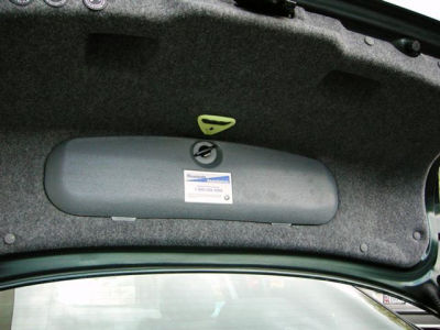 2002 BMW 325  i
