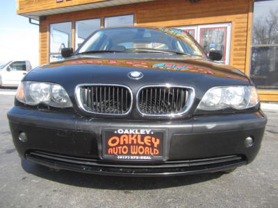 2003 BMW 325  xi