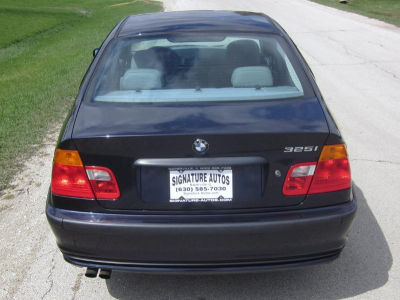 2001 BMW 325 i