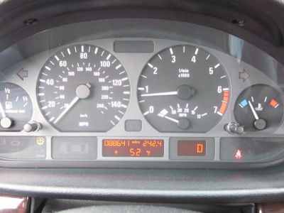 2001 BMW 325 i