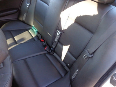 2005 BMW 325 i