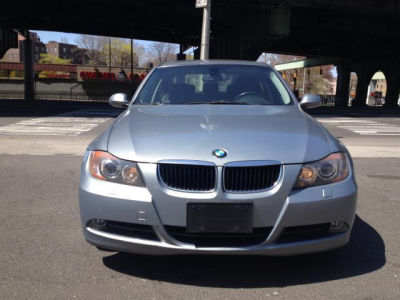 2006 BMW 325  xi