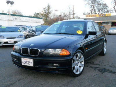2001 BMW 325 i