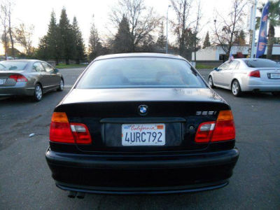 2001 BMW 325 i