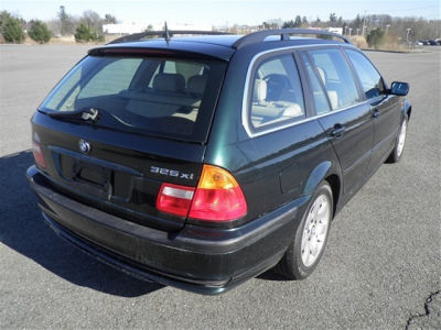 2004 BMW 325 xiT