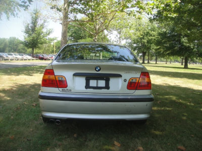 2003 BMW 325 xi