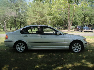 2003 BMW 325 xi