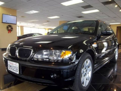 2005 BMW 325  i