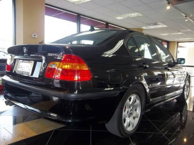 2005 BMW 325 i