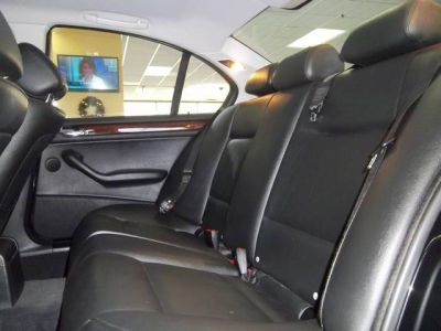 2005 BMW 325 i