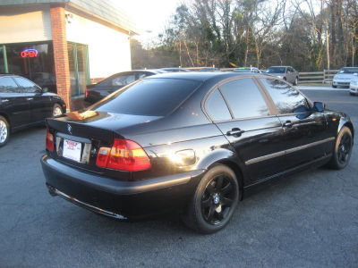 2003 BMW 325 i