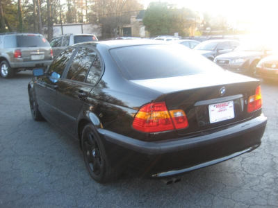 2003 BMW 325 i