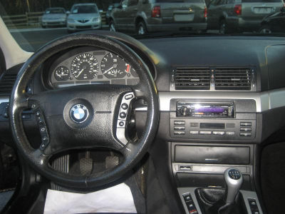 2003 BMW 325 i