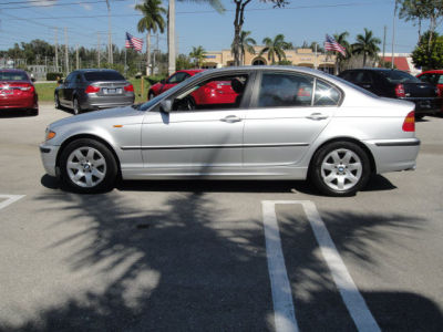 2005 BMW 325 i