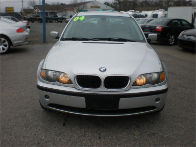 2004 BMW 325 xi